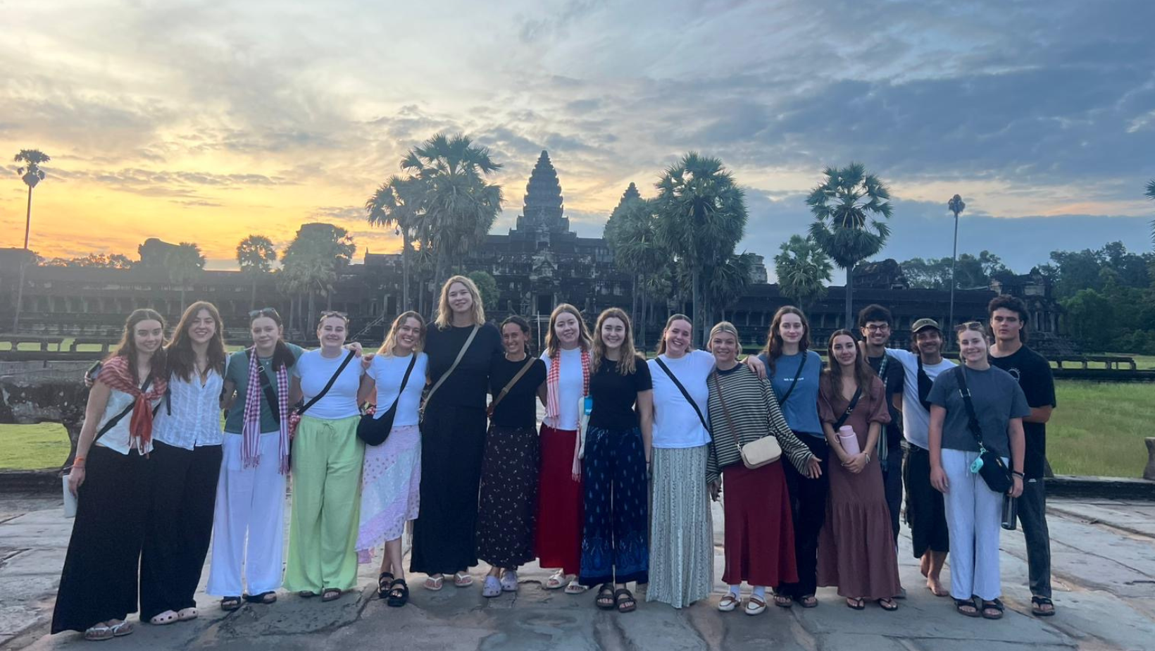 Maximize Your Free Weekend: Our Top 5 Unmissable Things to Do in Cambodia Banner