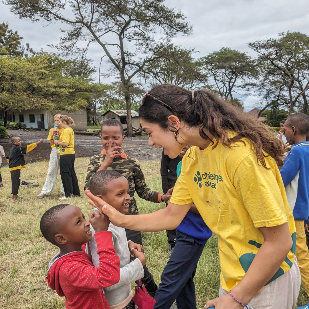 Australian students on international education experiences in Africa